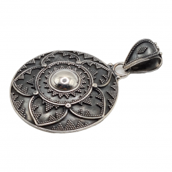 Pandantiv din argint cu aspect vintage - mandala- India -Madammi.ro