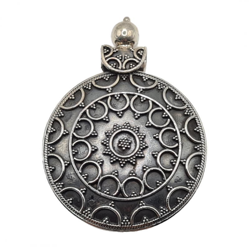 Pandantiv din argint cu aspect vintage - mandala- India