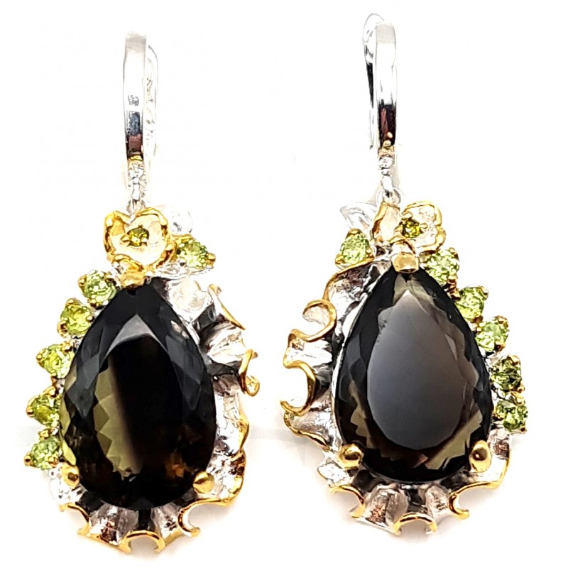 Cercei din argint cu montura de cuart fumuriu, peridot si cubic zirconia Cercei din argint cu montura de cuart fumuriu, peridot si cubic zirconia