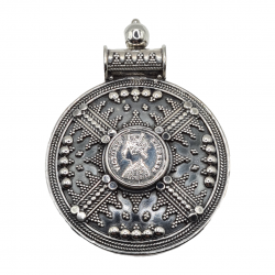 Pandantiv din argint cu aspect vintage -Imparateasa Victoria- India