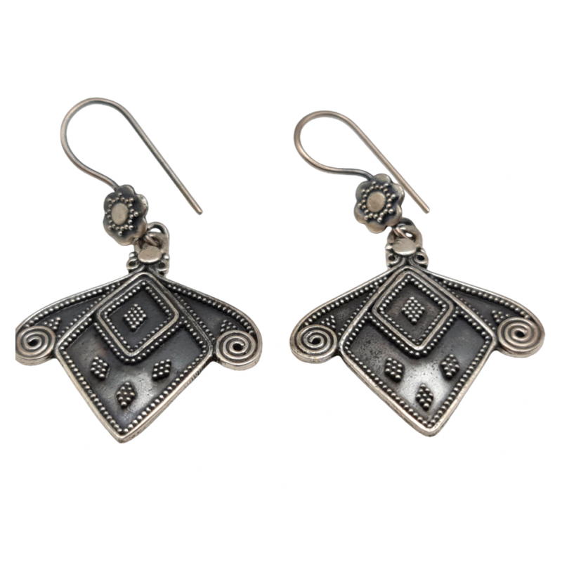 Cercei din argint granulat cu aspect vintage-accente etnice-India-cercei argint ieftini-bijuterii ieftine argint-Madammi.ro Cercei din argint granulat cu aspect vintage-accente etnice-India-cercei argint ieftini-bijuterii ieftine argint-Madammi.ro