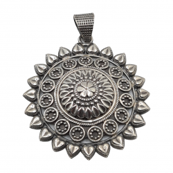 Pandantiv din argint  cu aspect vintage -mandala - solar- India