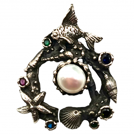 Pandant din argint cu perla, rubin, iolit, turcoaz si onix verde